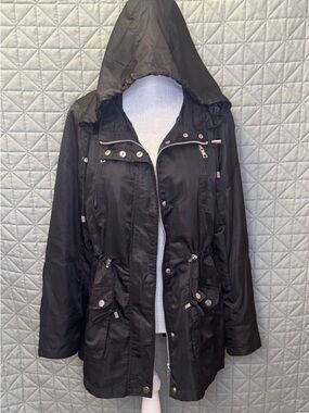 Bella Donna Moda Italiana Hooded Jacket with Full Zip & Snap Accents
